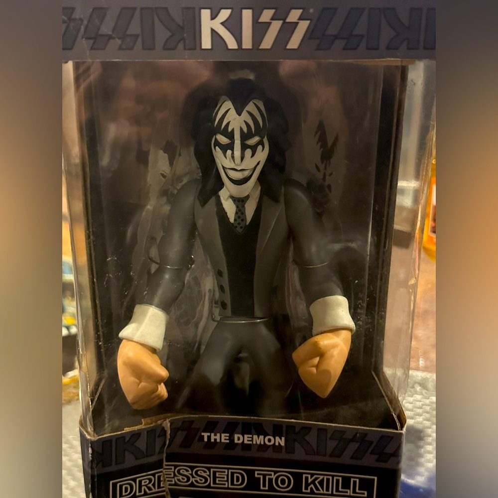KISS™️ Gene Simmons®️ The Demon “Dressed To Kill”Figure